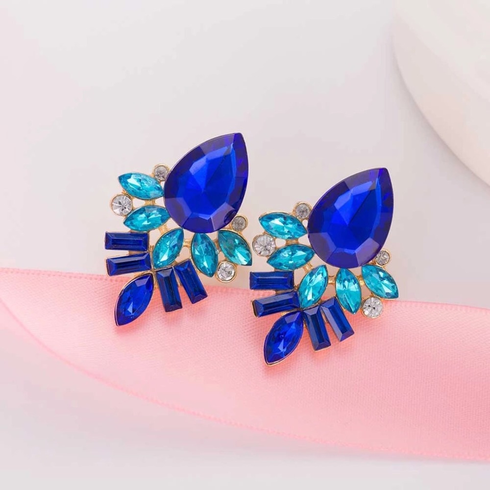 ๐คฉFashion Earrings - Picture 2 of 5